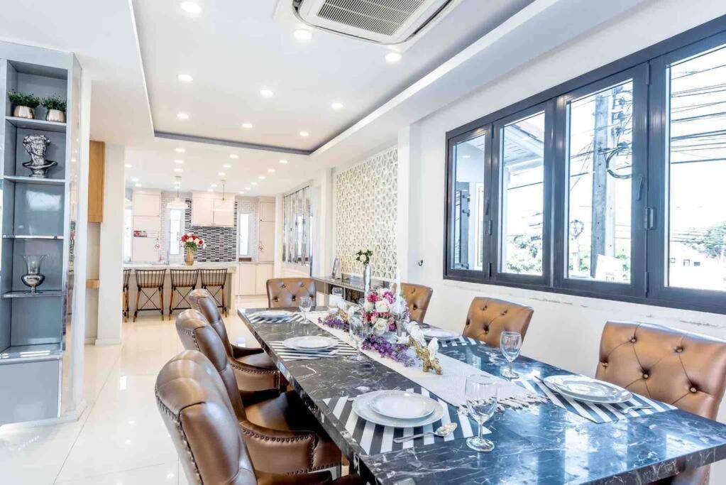 3Bd Pool Villa Pattaya With Sauna - Exquisite Pool Villa B Nong Prue Exteriör bild